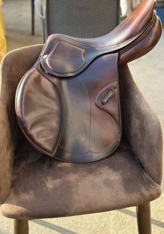 Selle Amerigo obstacle 17,5 p