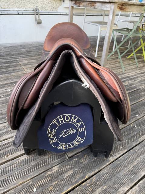 Selle mixte Eric Thomas &eacute;lite taille 17 pouces 