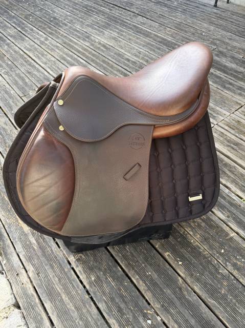 Selle mixte Eric Thomas &eacute;lite taille 17 pouces 