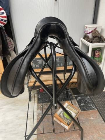 Selle mixte "nez coup&eacute;"