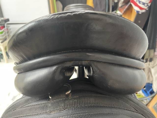 Selle mixte "nez coup&eacute;"