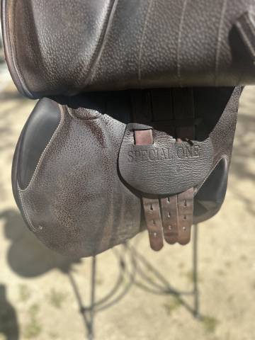 SELLE EQUIPE SP&Eacute;CIAL ONE CARBONE 17,5