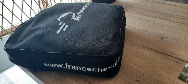 Couverture d&rsquo;ext&eacute;rieur cheval &ndash; Performance &ndash; 145 cm 