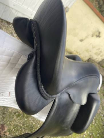 Selle dressage  Aulion 17 / 17,5 