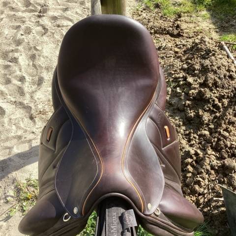 selle dressage DEVOUCOUX Makila S