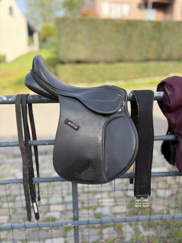 Selle mixte norton + accessoires 