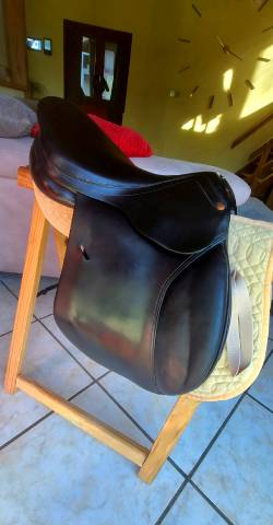 Selle Forestier Ilium 16,5" noire