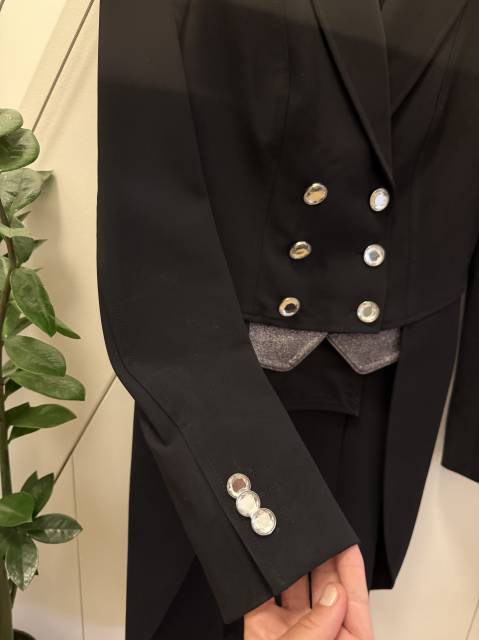 Frac dressage Equiline noir neuf 36