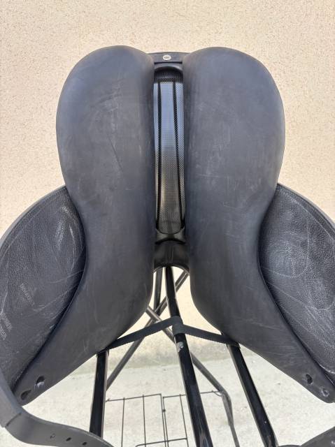 &Agrave; vendre Selle de dressage Devoucoux Harmonie