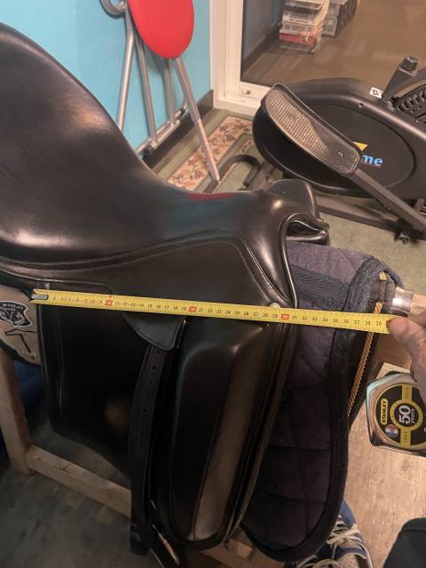 SELLE DRESSAGE AULION NOIRE OCCASION