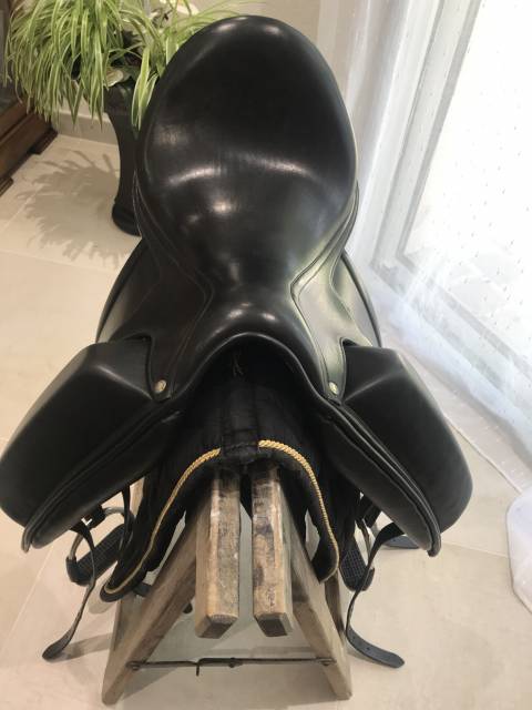 SELLE DRESSAGE AULION NOIRE OCCASION