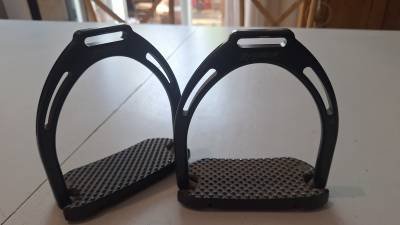 Étriers Jin stirrup