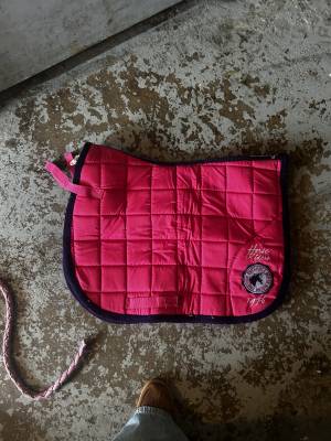 Tapis d’équitation rose fouganza