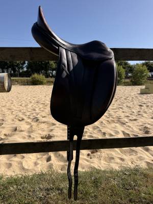Selle de dressage Butet