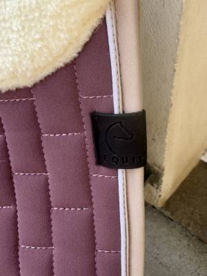 Tapis de selle equithème 