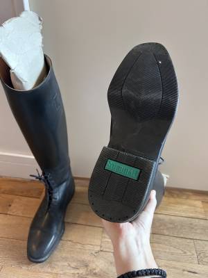 Bottes d’équitation en cuir Soubirac- Neuve, pointure 4