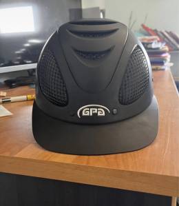 Bombe d’équitation GPA