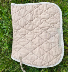 Tapis beige BR cheval Tapis beige BR cheval