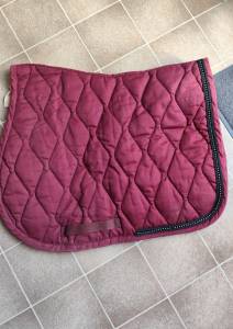Tapis de selle bordeaux Fouganza Mixte Tapis de selle bordeaux Fouganza Mixte