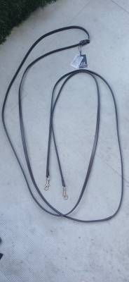 Rênes Jumpers Horse Line, tout cuir avec mosqueton