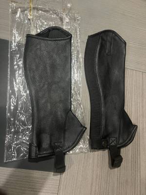 Mini chaps neuf cuir noir d’équitation mixte enfant  Ca