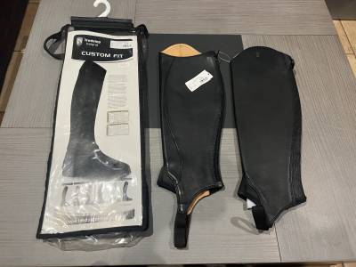 Mini chaps neuf cuir noir d’équitation mixte femme