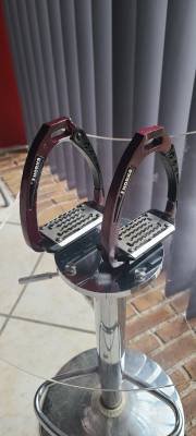 Étriers de sécurité HORKA 5-Star - Bordeaux / Taille 12