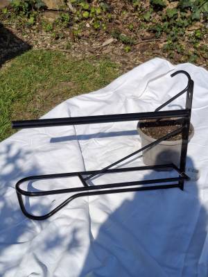 Porte selle métallique