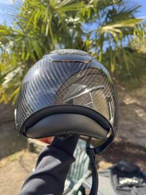 Bombe kask Carbon Shine Black