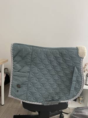 Tapis vert felix buhler poney