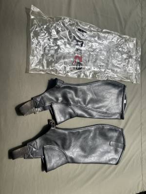 Mini chaps cuir noir d’équitation mixte femme homme    