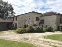 Belle propri&eacute;t&eacute; agricole avec 2 g&icirc;tes sur 8ha60