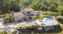Magnifique propri&eacute;t&eacute; en pierre avec vue panoramique et install