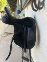 Selle dressage 17,5" noir quartier taille M&eacute;dium 