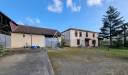 Maison, d&eacute;pendances et 21 ha de pr&eacute;s, proches de Maubourguet