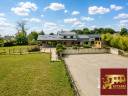 Propri&eacute;t&eacute; &eacute;questre, 2,5 Hectares, maison r&eacute;cente de 165m2, logement ind&eacute;pendant