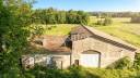 Propri&eacute;t&eacute; agricole b&acirc;tie sur 35ha, proche Gironde