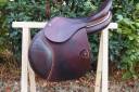 Selle 17,5 pouces mixte marron, qualit&eacute; excellente
