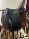 SELLE DE DRESSAGE MAKILA DEVOUCOUX 17"5