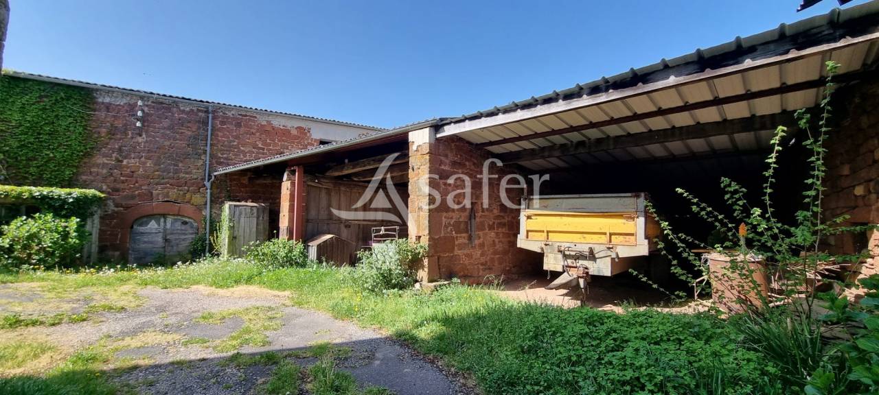 Propri&eacute;t&eacute; de 27ha en AVEYRON