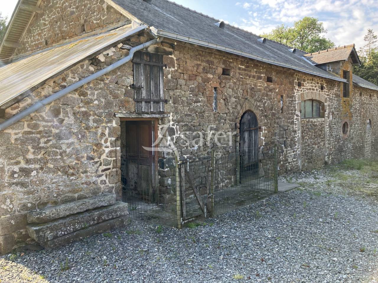 Corps de ferme avec foncier attenant