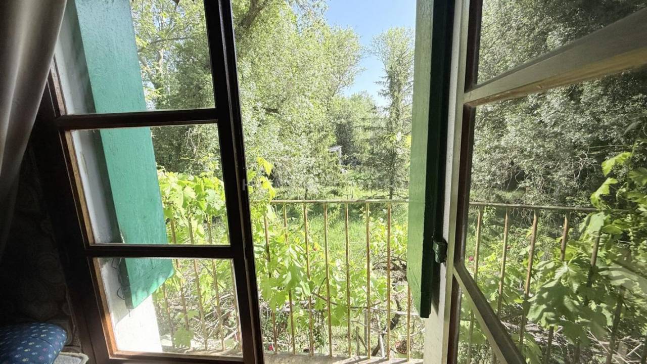 Propri&eacute;t&eacute; agricole de caract&egrave;re aux portes de Fontvieille -