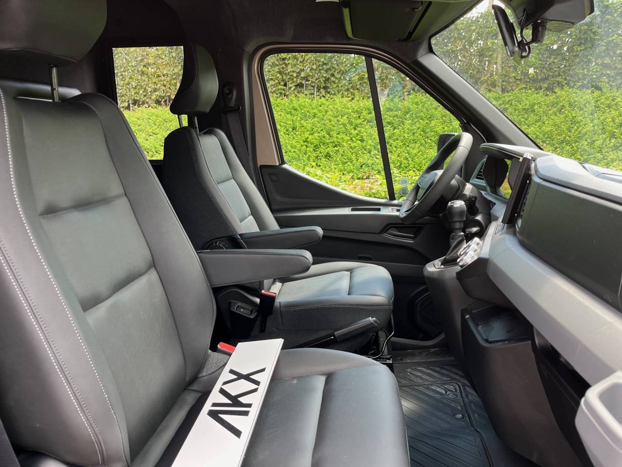 AKX DOUBLE CABINE BASE MASTER NEUF DISPO DE SUITE 