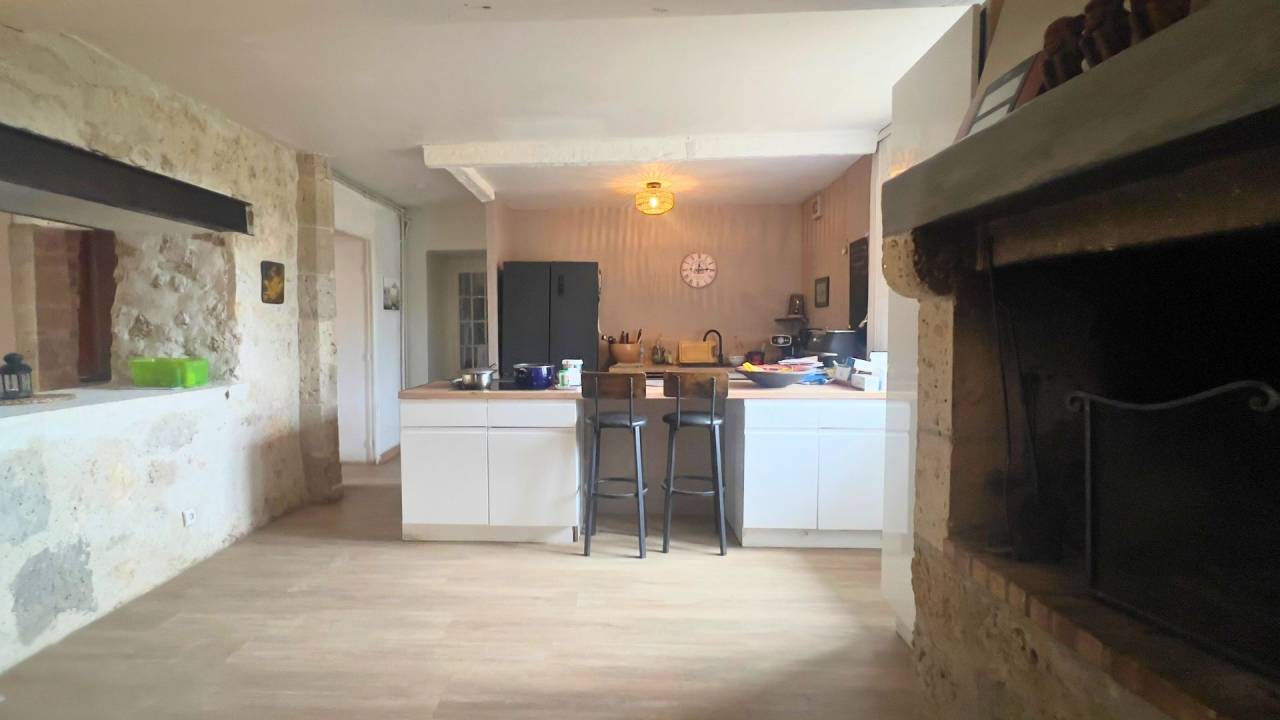 propri&eacute;t&eacute; avec g&icirc;tes et installations &eacute;questres (47)
