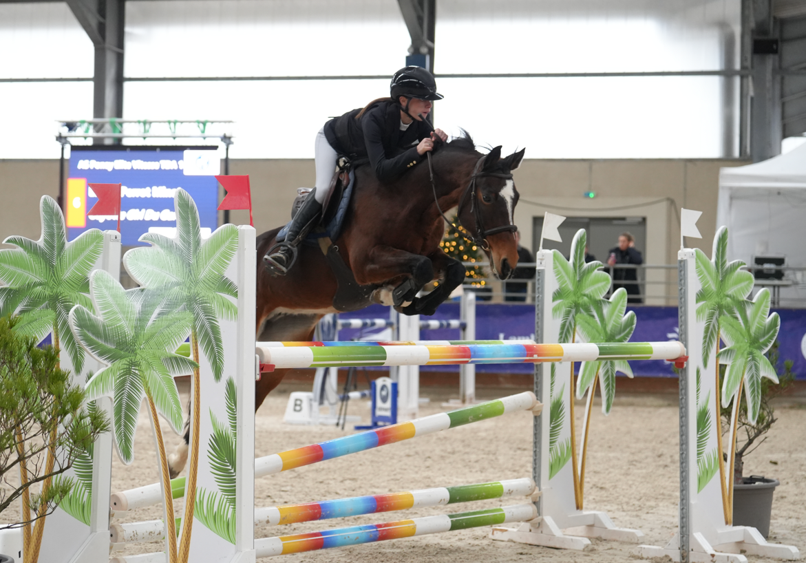 GRAND PRIX AS ELITE COYOTTE GIRL DU GARON