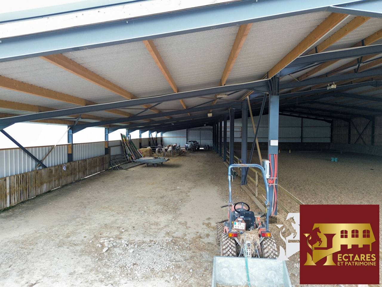 Centre &eacute;questre en activit&eacute; proximit&eacute; imm&eacute;diate de Nantes