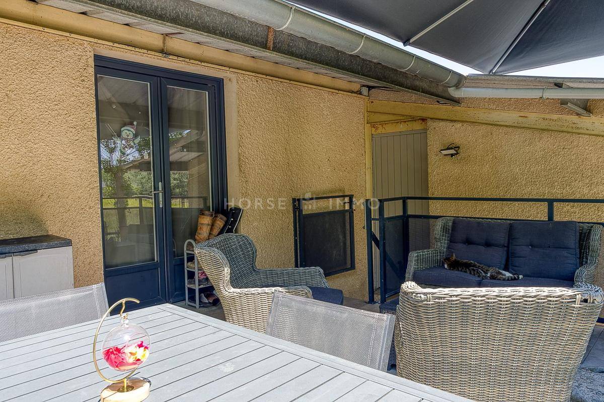 Domaine &eacute;questre de prestige avec h&eacute;bergements et installation