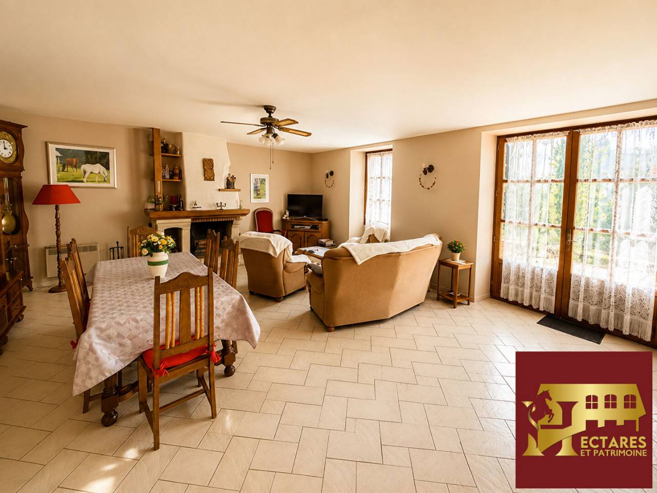 Propri&eacute;t&eacute; de caract&egrave;re sur 3 hectares, habitation familiale, potentiel &eacute;questre,