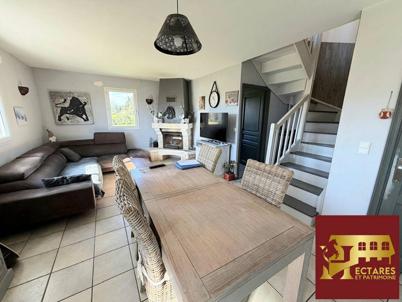 Propri&eacute;t&eacute; equestre - 11 Hectares - Nimes -