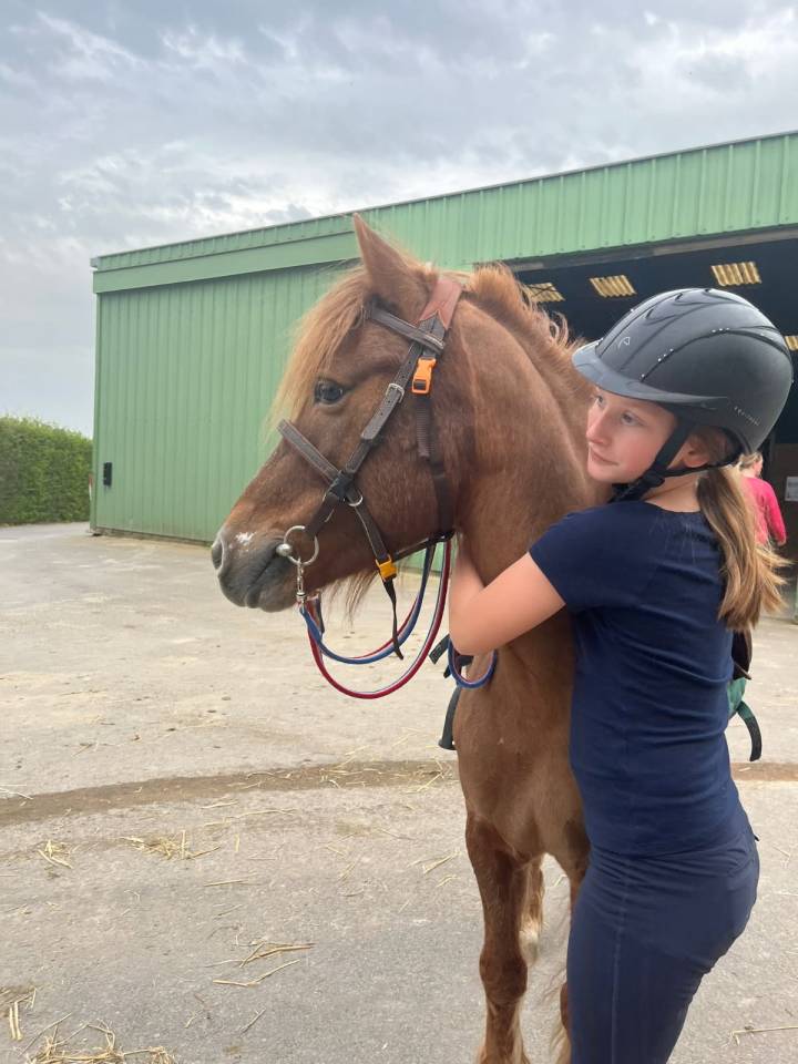 | EASY JUMP - 11 ans - 1m30 |